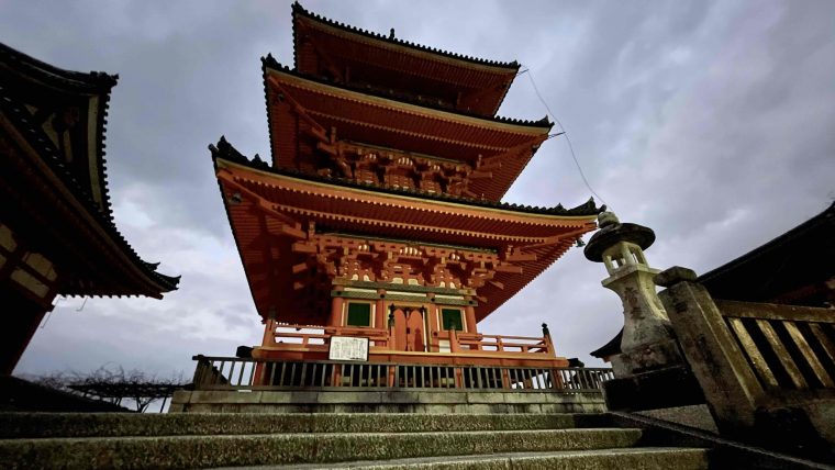 京都散策　～三重塔、千本鳥居～