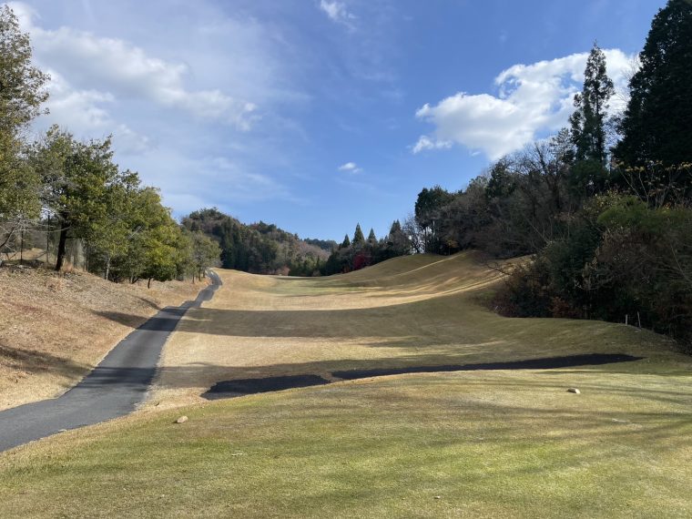 今年ラストのゴルフは最高の天気に恵まれて　～笹平カントリークラブ