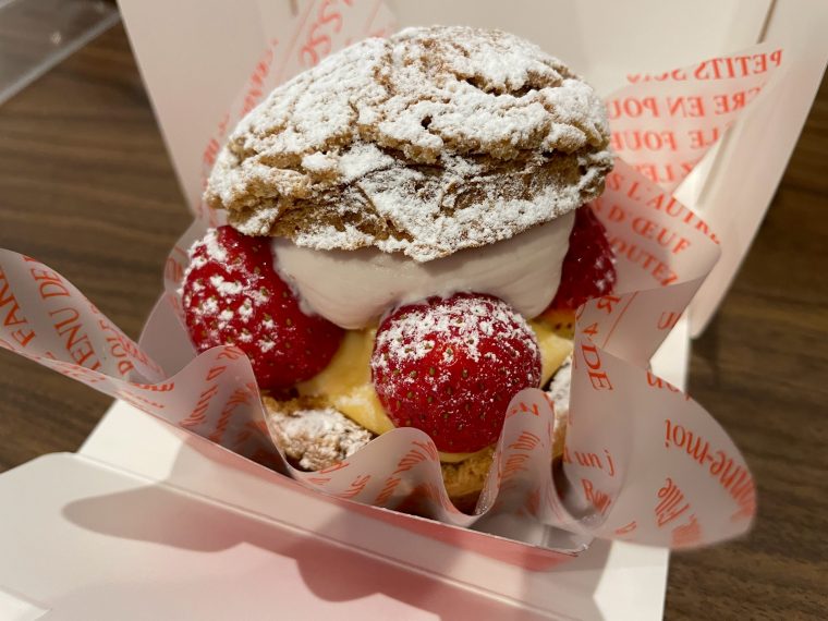 「くりくりの里」のシュークリームはBigサイズ！