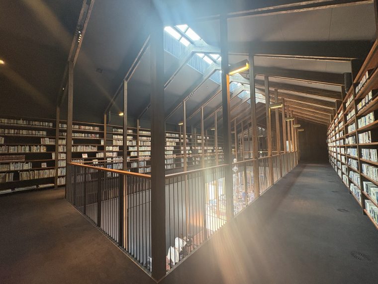 伊賀市の図書館に行ってきました