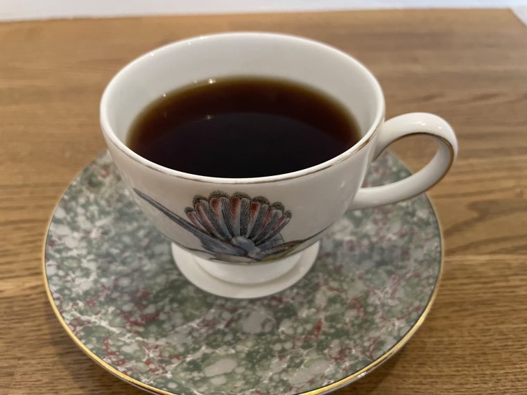 ハミングバードの自家焙煎珈琲で優雅なモーニング